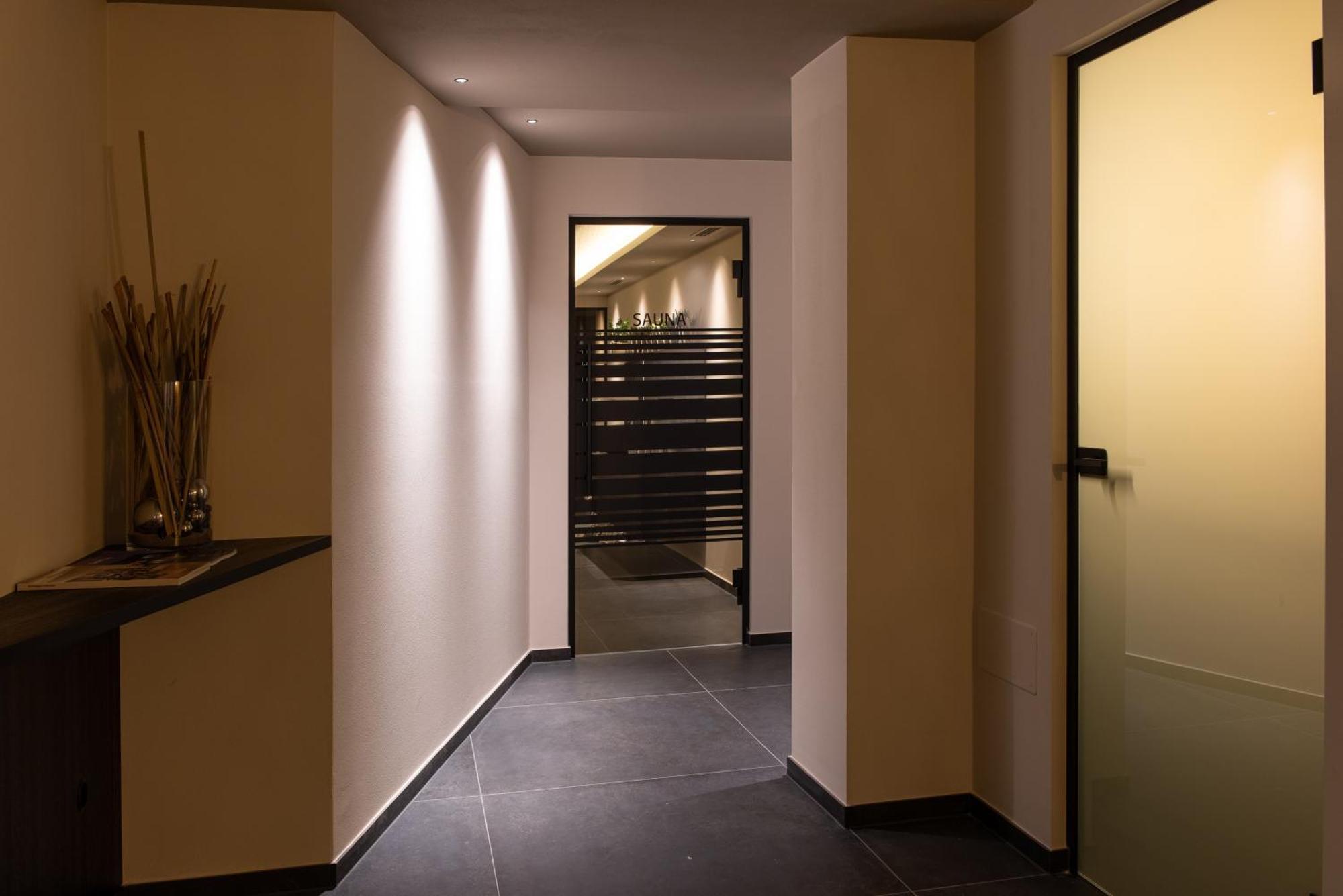 Hotel Ladurner Merano Exterior photo
